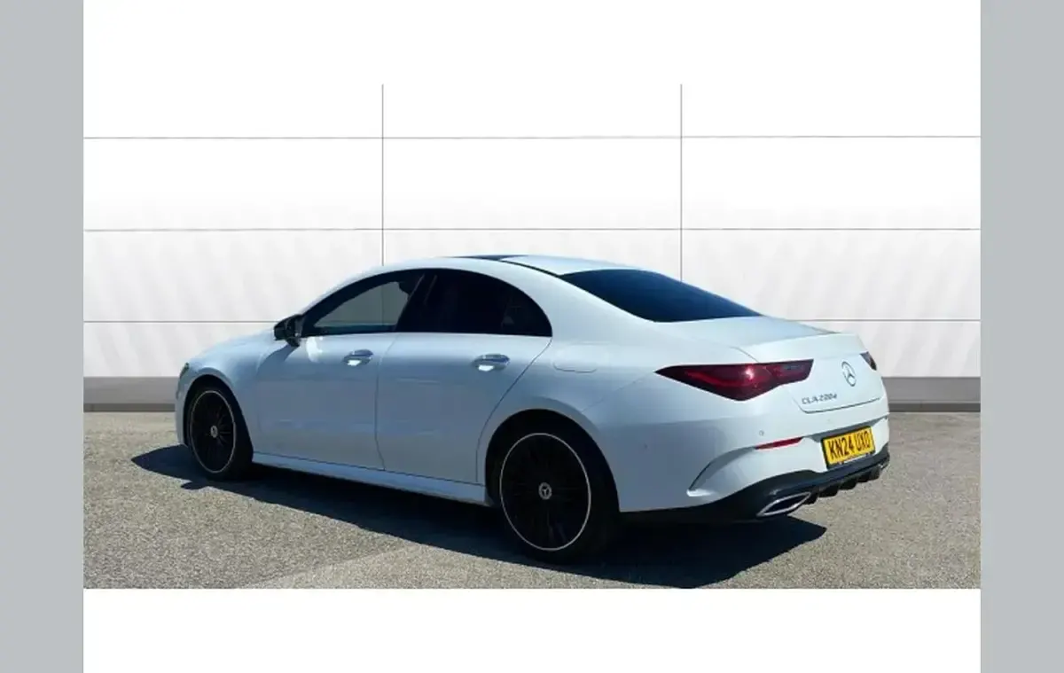 Used Mercedes CLA220 AMG Line Premium Plus 190 HP (139 kW) 2024 White Sedan