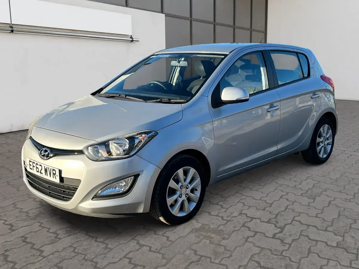 Used Hyundai i20 Active 2012 Silver Hatchback