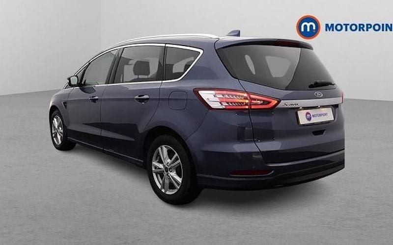 Used Ford S-MAX Titanium 150 HP (110 kW) 2019 MPV
