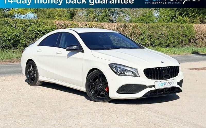 Usado Mercedes CLA180 AMG line 122 HP (89 kW) 2017 Sedan
