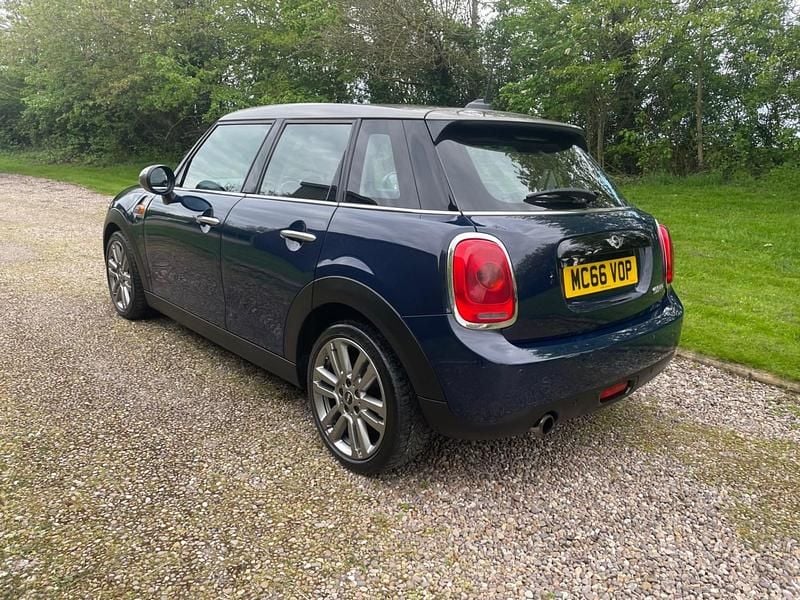 Begagnad Mini Cooper Hatch 2017 Blå Halvkombi