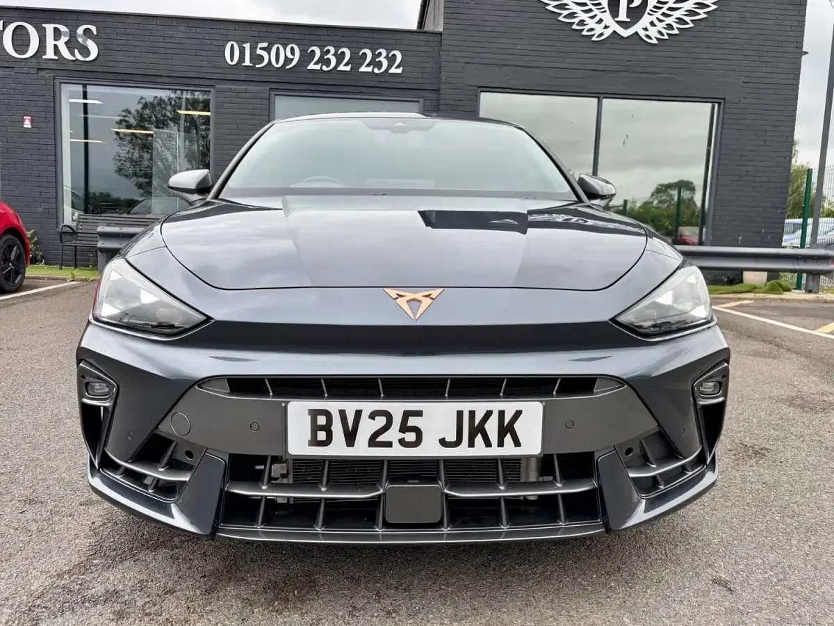 Used Cupra Leon VZ2 204 HP (150 kW) 2025 Grey Hatchback