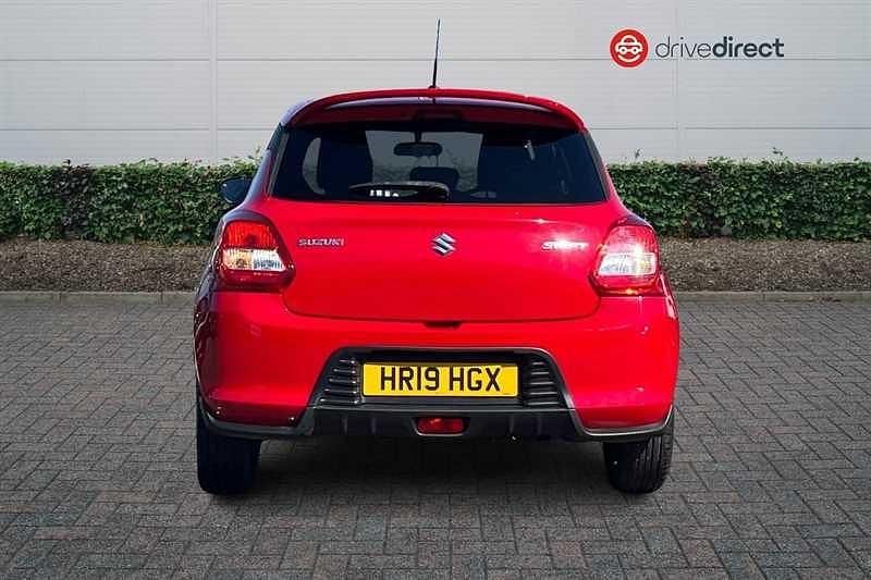 Used Suzuki Swift 90 HP (66 kW) 2019 Red Hatchback