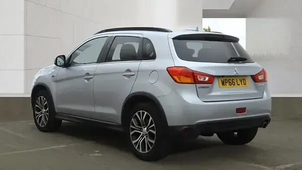 Used Mitsubishi ASX 147 HP (108 kW) 2016 Silver SUV