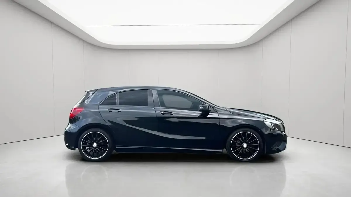 Used Mercedes A180 2018 Black Hatchback