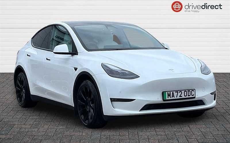 Used 2025 Tesla Model Y Long Range AWD SUV | £24,400 (Good price) - Image 1/4