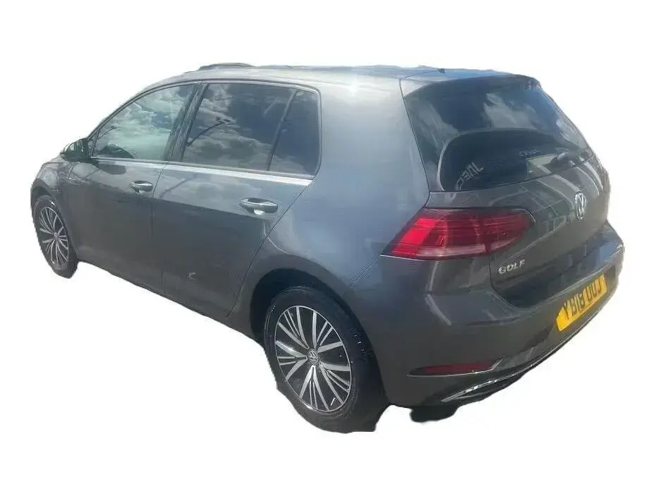 Second-hand VW Golf VII SE 115 CP (84 kW) 2018 Gri Hatchback