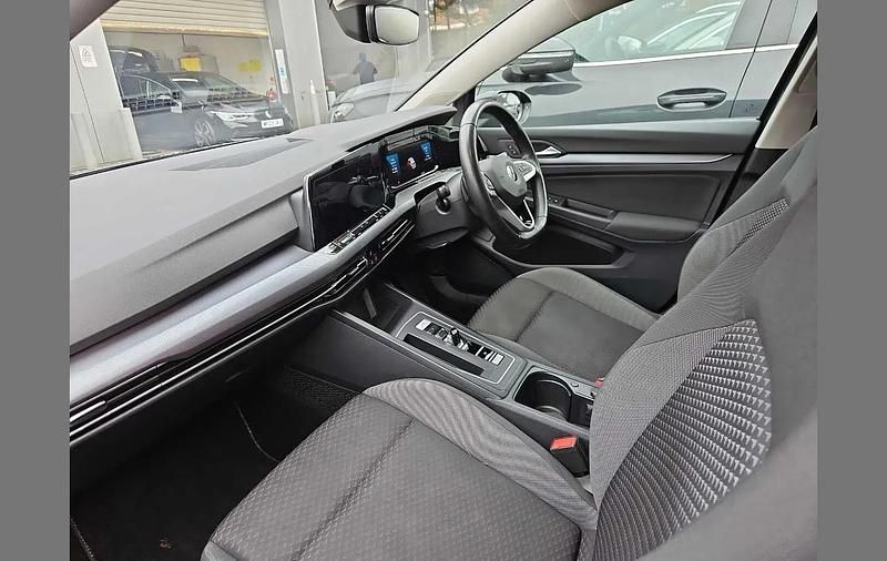 Used VW Golf VIII Active 110 HP (80 kW) 2022 Grey Hatchback