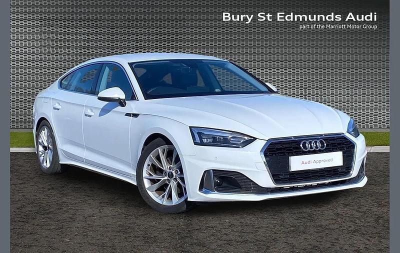 Used Audi A5 Sportback Sport 147 HP (108 kW) 2023 White Hatchback