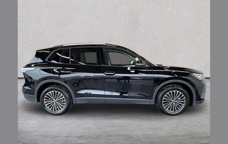 New VW Tiguan Match 128 HP (94 kW) 2026 Black SUV