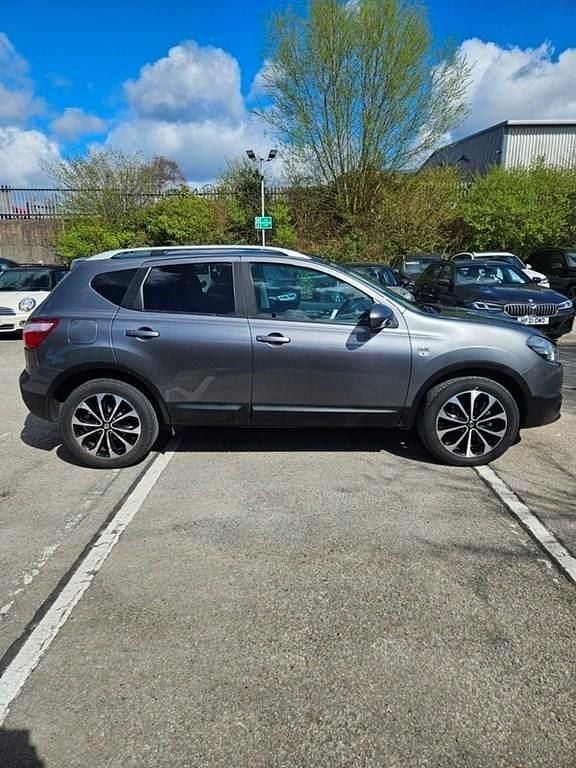 Used Nissan Qashqai N-TEC 117 HP (86 kW) 2011 Grey SUV