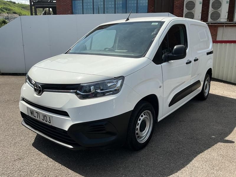 Used Toyota Proace Active 2021 White MPV