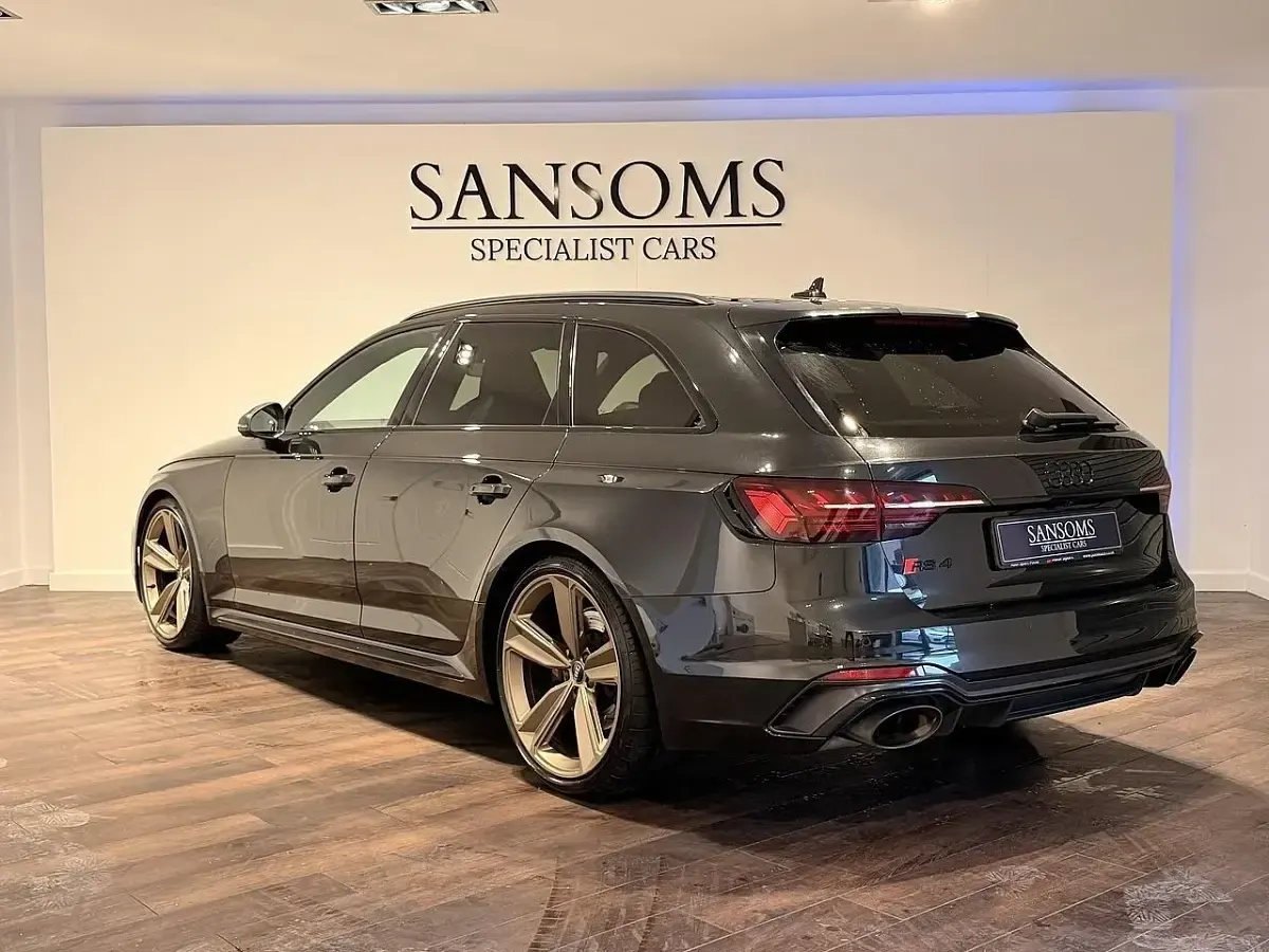 Usado Audi RS4 Exclusive 2020 Castanho Carrinha