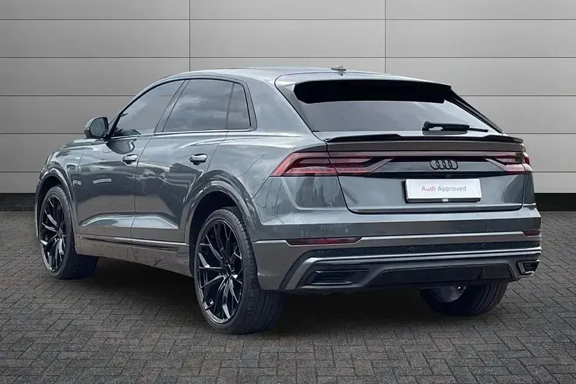 Used Audi Q8 S-Line 282 HP (207 kW) 2019 Daytona grey SUV