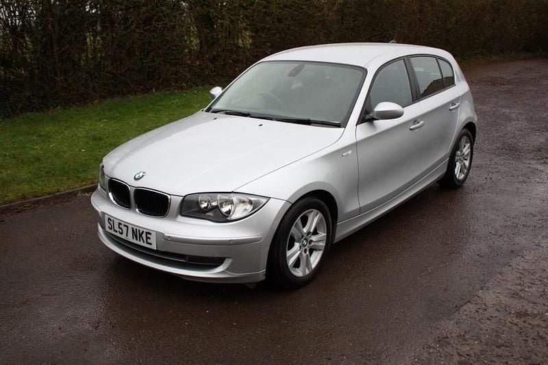 Silver Used 2007 BMW 118 Hatchback | £3,695 (Fair price) - Image 1/4