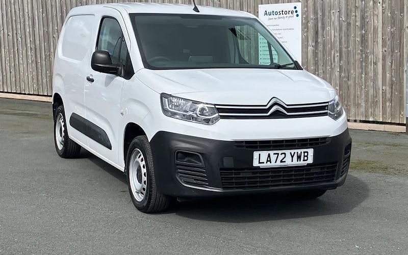 Used 2023 Citroën Berlingo MPV | £14,700 (Expensive) - Image 1/4