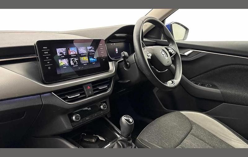 Used Skoda Scala SE L 94 HP (69 kW) 2022 Energy blue Hatchback