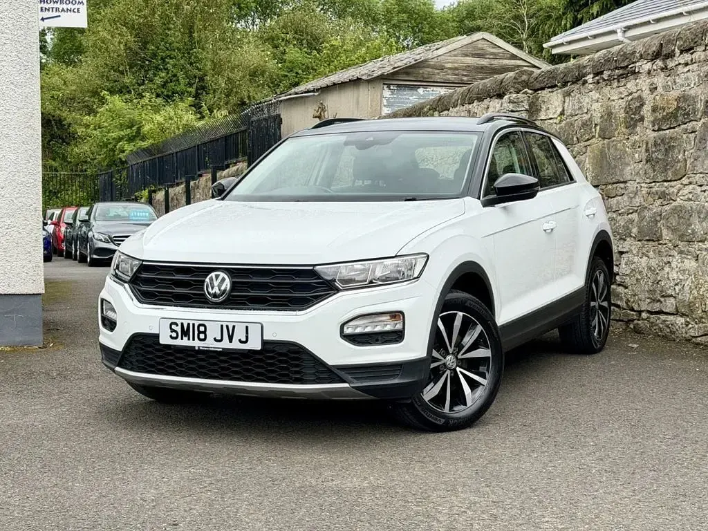 Used VW T-Roc SE 115 HP (84 kW) 2018 White SUV
