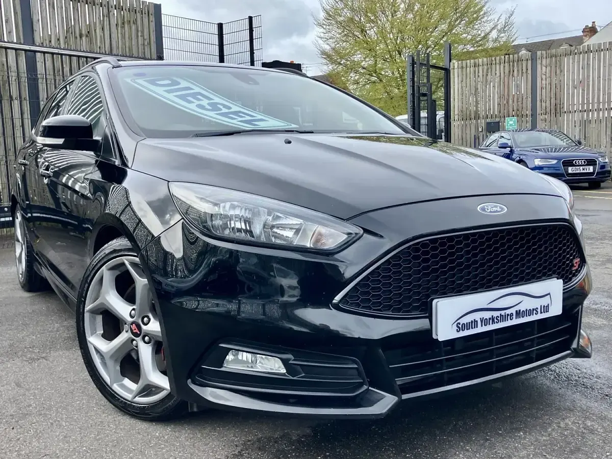 Used Ford Focus ST 185 HP (136 kW) 2016 Estate