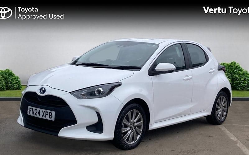 Second-hand Toyota Yaris Hybrid 116 CP (85 kW) 2026 Hatchback