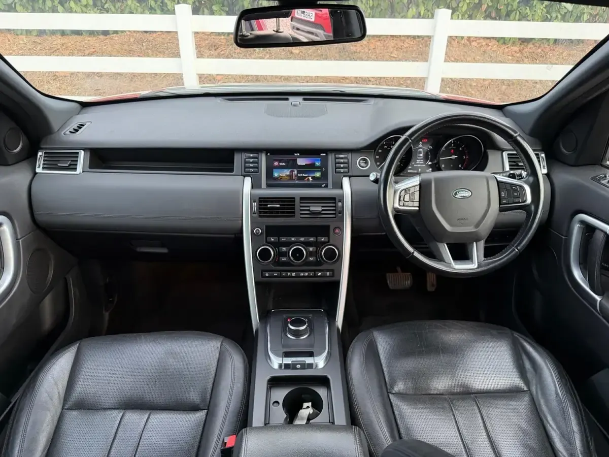 Used Land Rover Discovery Sport HSE 180 HP (132 kW) 2018 Red SUV