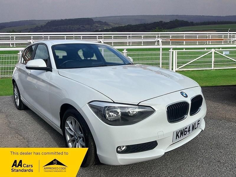 Used BMW 120 Sport Line 2014 White Hatchback