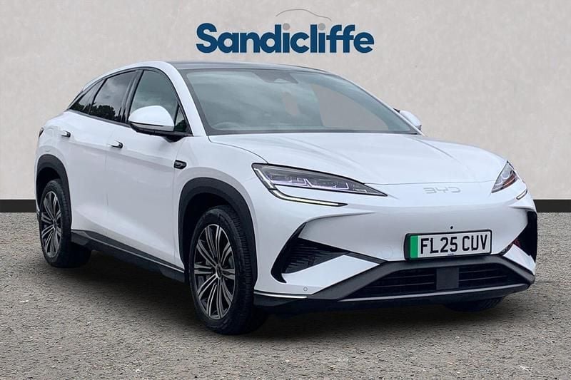Metallic polar white Used 2025 BYD Sealion 7 Comfort SUV | £39,608 - Image 1/4