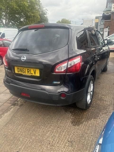 Used Nissan Qashqai +2 Acenta 130 HP (95 kW) 2012 Black SUV