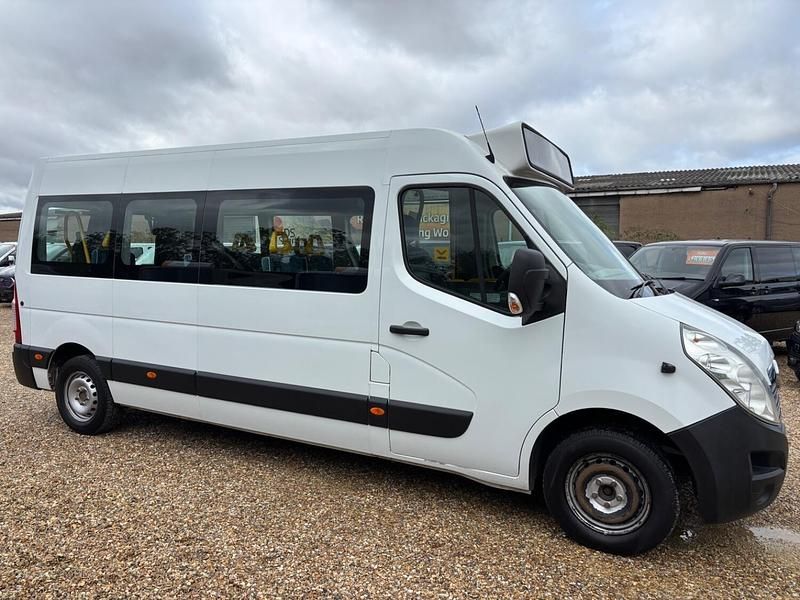 Used Vauxhall Movano 2017 White MPV