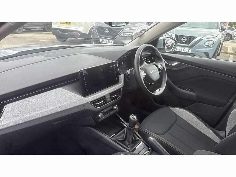 Used Skoda Kamiq SE 95 HP (69 kW) 2025 Silver SUV