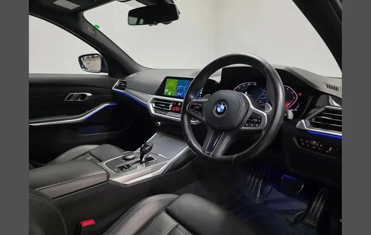 Usado BMW 320 M Sport 188 CV (138 kW) 2020 Gris Familiar