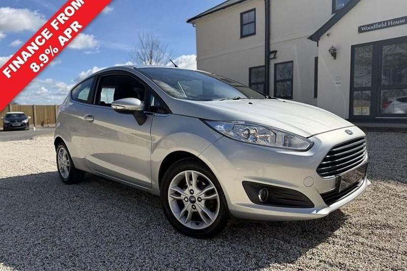 Used Ford Fiesta Zetec 82 HP (60 kW) 2014 Silver Hatchback