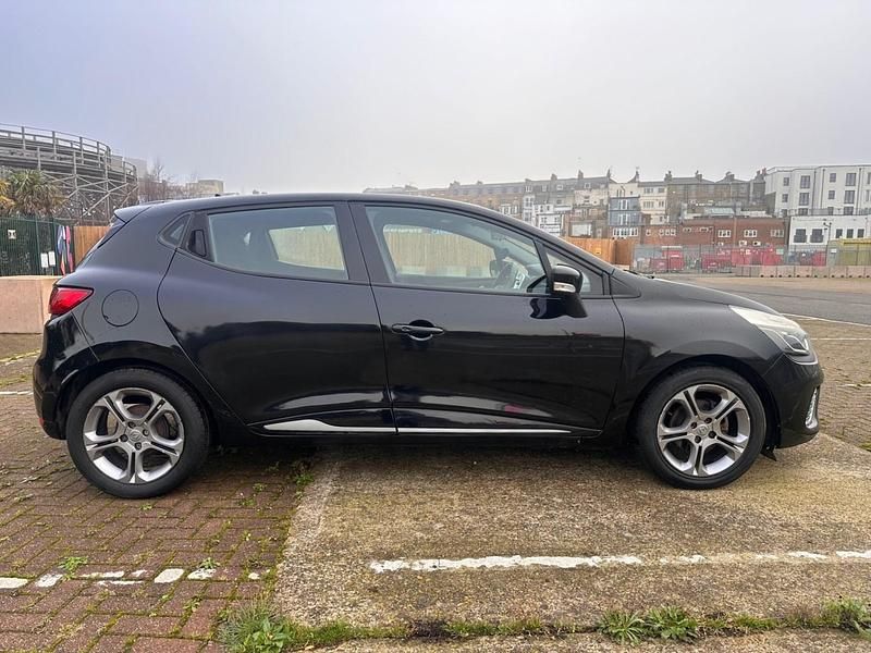 Used Renault Clio IV Dynamique 2015 Black Hatchback
