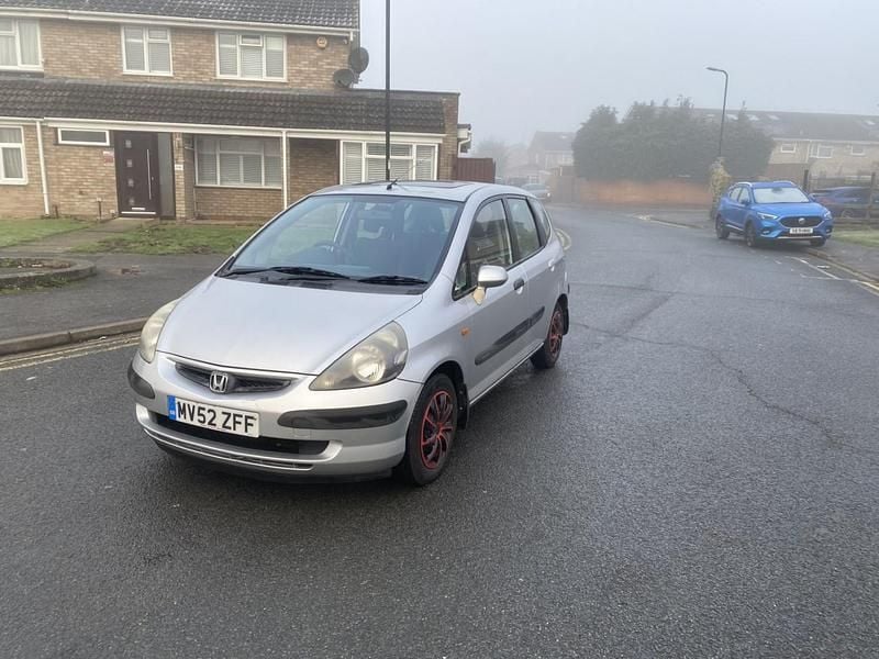 Silver Used 2002 Honda Jazz SE Hatchback | £1,750 (Good price) - Image 1/4
