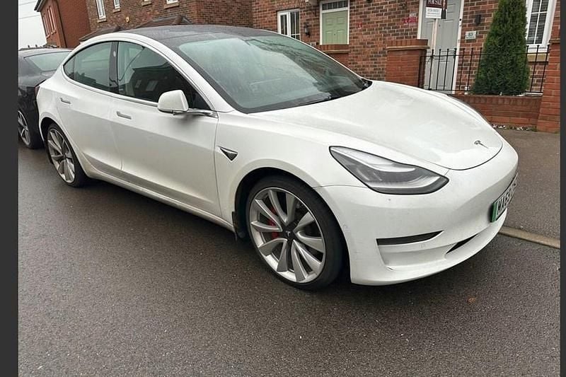 White Used 2019 Tesla Model 3 Performance Sedan | £16,490 (Fair price) - Image 1/1