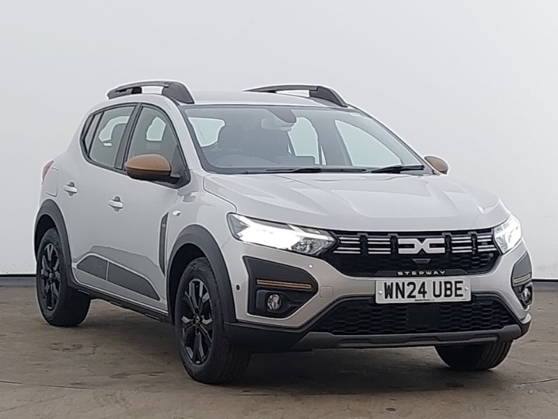 Grey Used 2024 Dacia Sandero Extreme Hatchback | £14,998 (Fair price) - Image 1/4