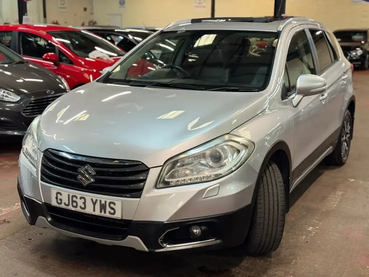 Gebraucht Suzuki SX4 S-Cross SZ5 120 PS (88 kW) 2013 Silber Kleinwagen