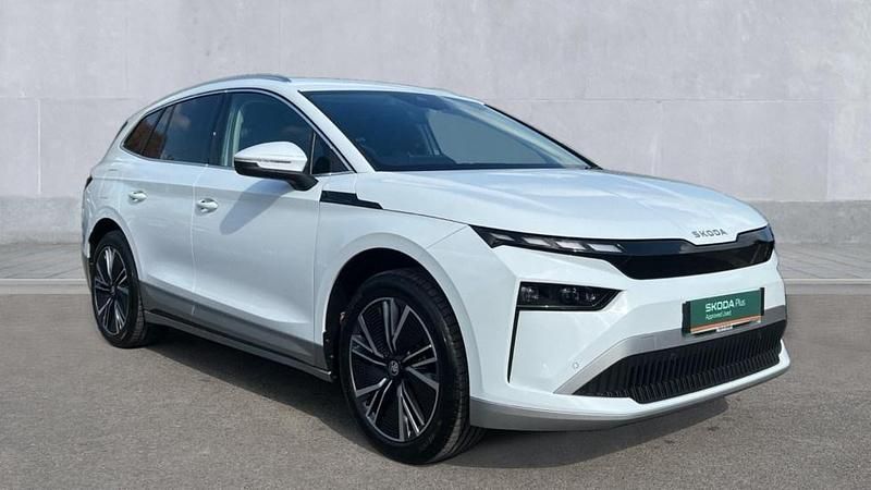 Moon white metallic Used 2025 Skoda Enyaq iV SUV | £30,990 (Expensive) - Image 1/4