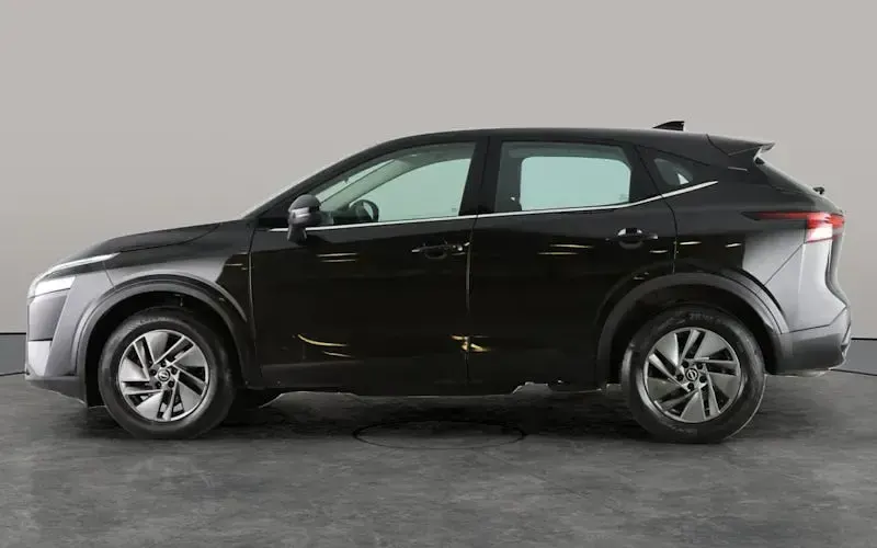 Used Nissan Qashqai Acenta Premium 140 HP (102 kW) 2023 Black SUV