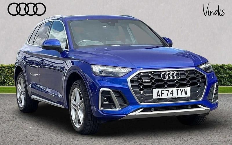 Blue Used 2024 Audi Q5 S-Line SUV | £38,900 (Fair price) - Image 1/4
