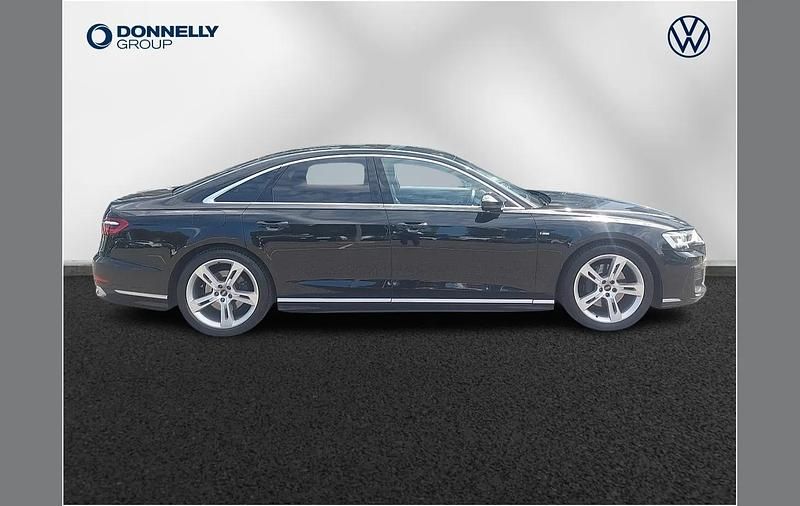Used Audi A8L S-Line 282 HP (207 kW) 2022 Black Sedan