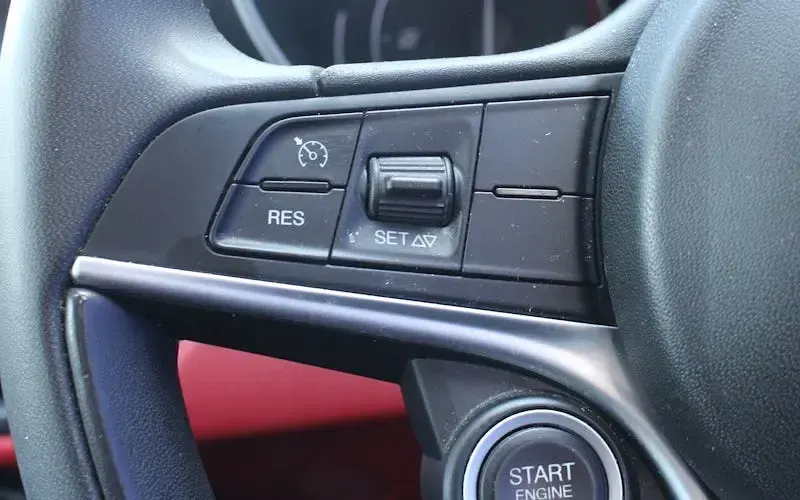 Used Alfa Romeo Giulia Super 160 HP (117 kW) 2019 Red Sedan
