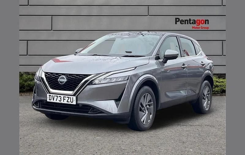 Used Nissan Qashqai Acenta Premium 155 HP (114 kW) 2023 Grey SUV