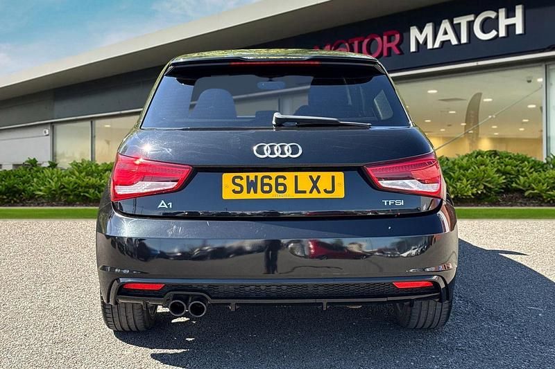 Usado Audi A1 Black Edition 2016 Preto Citadino