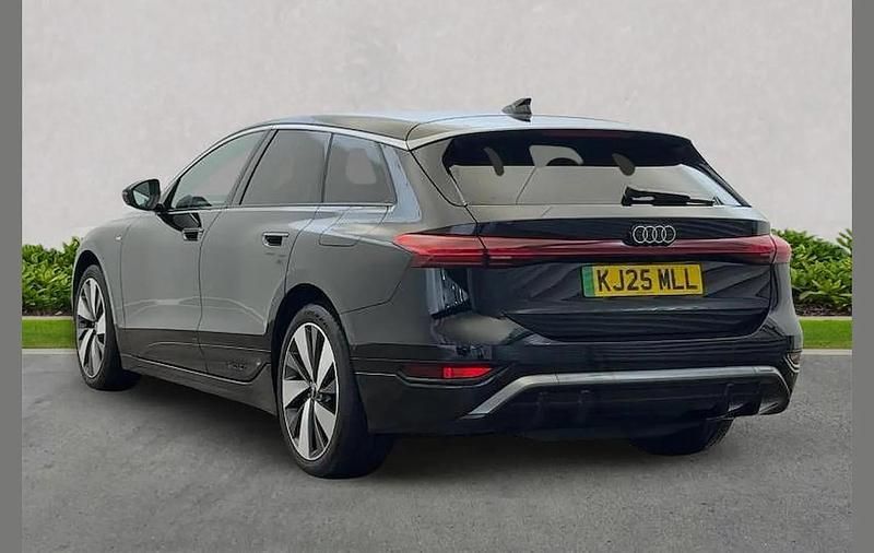 New Audi e-tron S-Line 269 kW (367 HP) 2025 Black SUV