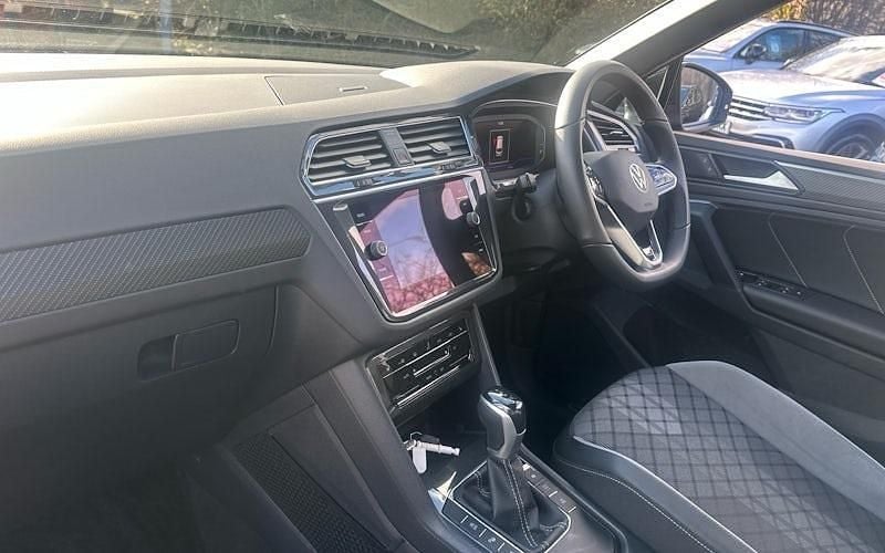 Used VW Tiguan R-line 150 HP (110 kW) 2023 SUV