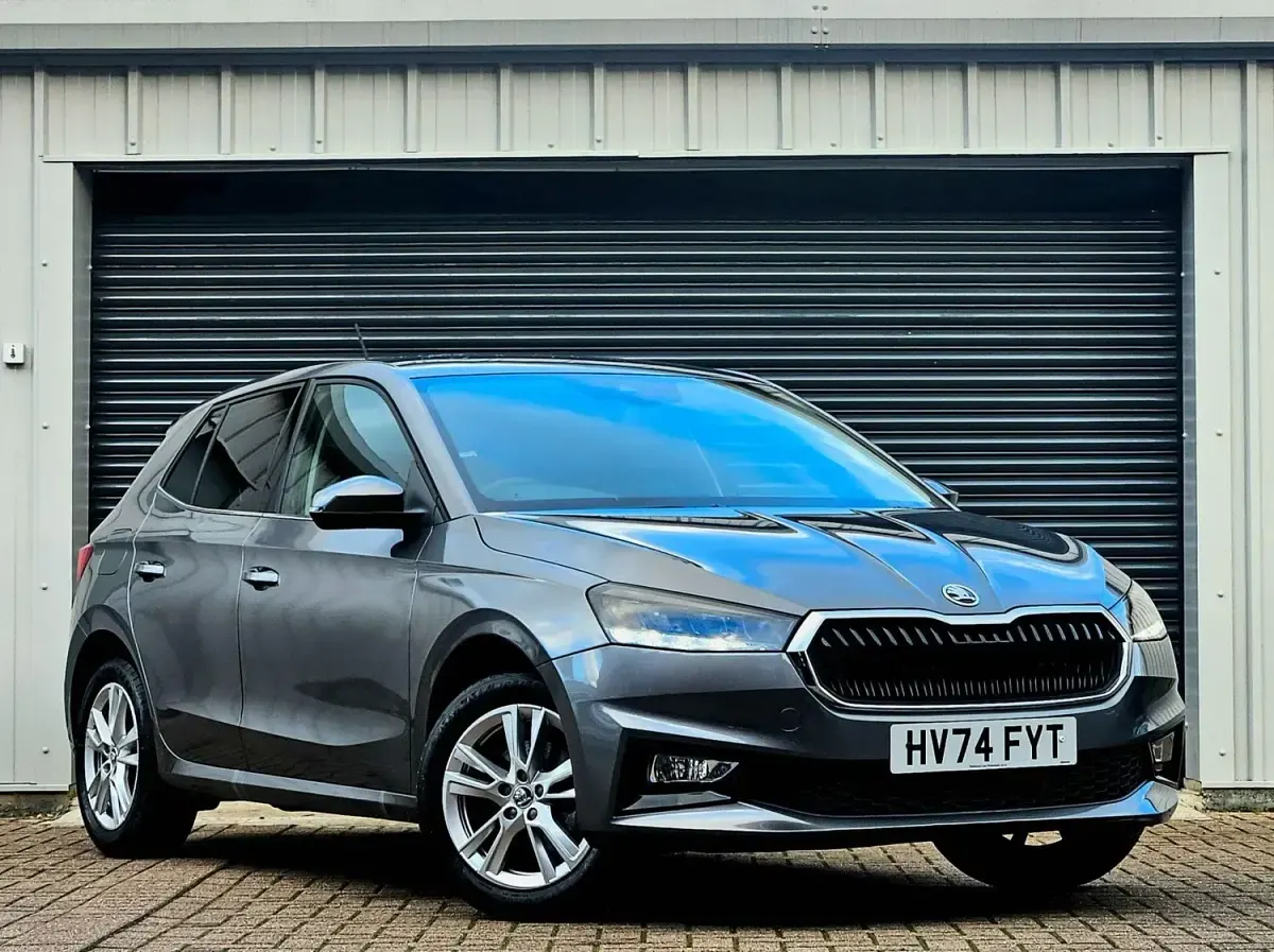 Usado Skoda Fabia SE L 116 HP (85 kW) 2024 Cinzento Citadino