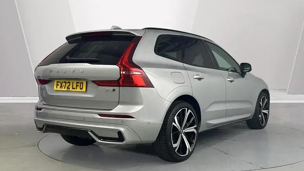 Used Volvo XC60 Ultimate 247 HP (181 kW) 2022 Silver SUV