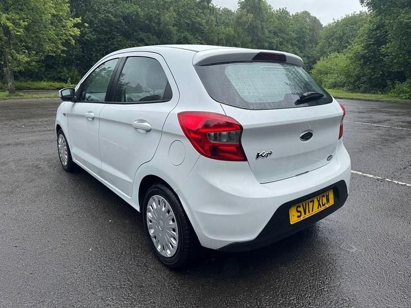 Usado Ford Ka Plus Studio 70 HP (51 kW) 2017 Branco Citadino