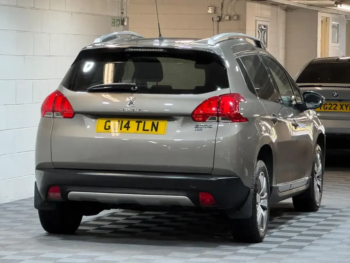 Used Peugeot 2008 Allure 92 HP (67 kW) 2014 Grey SUV